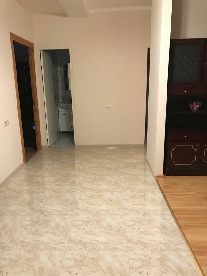 Appartement 33 Martiros Saryan Street à Erévan Extérieur photo
